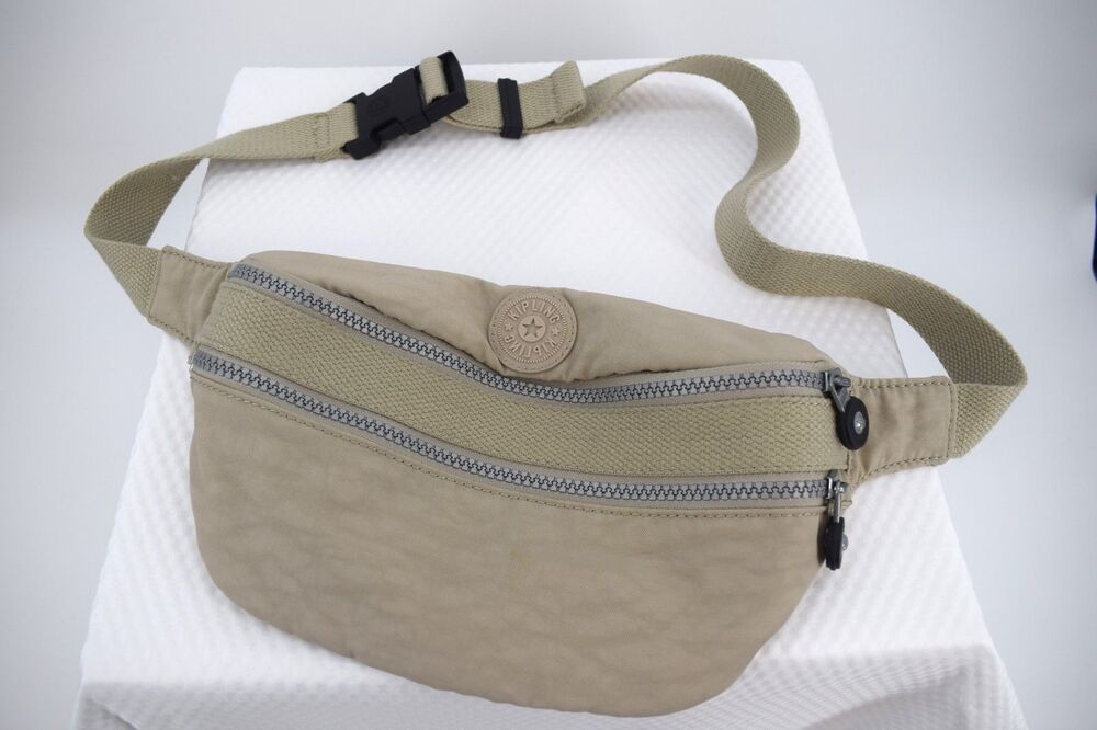 Kipling Fanny Pack Waist Belt Bag Beige 2 Zipper Pockets Adjustable Strap Logo